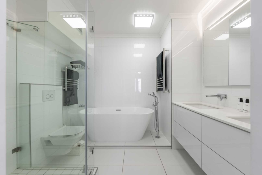 2 Bedroom Property for Sale in Sea Point Western Cape
